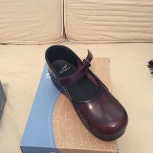 Dansko Mary Jane never worn